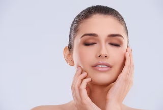 Lifting Facial + Dermapen + Ampolleta + Mascarilla