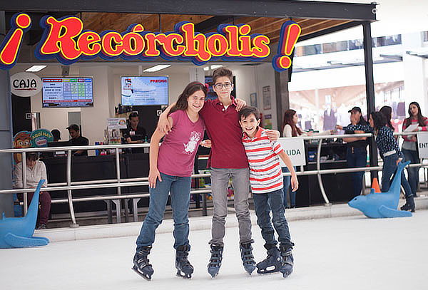 2X1  Acceso a Pista de Hielo ilimitado en Recórcholis