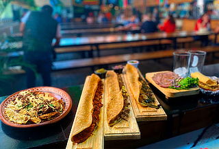 ¡Disfruta de Machete Combinado + Licuafresco!