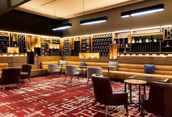 HILTON Hotel: Day Spa con Masaje, Jacuzzi, Gym y Más