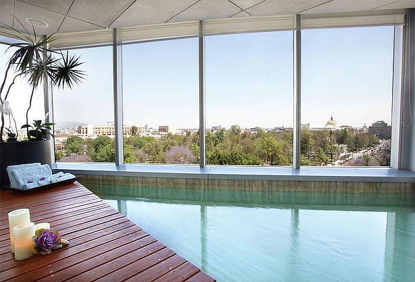 HILTON Hotel: Day Spa con Masaje, Jacuzzi, Gym y Más