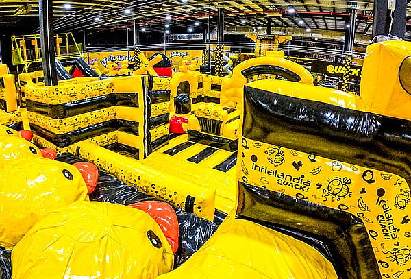 INFLALANDIA: Acceso VIP Day pass de Lunes a Domingo¡6 Suc! 