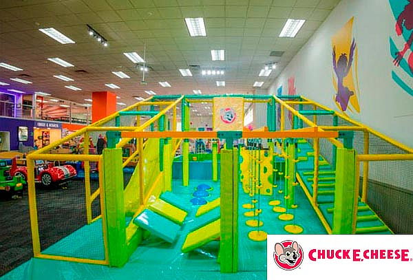 JUEGO ACTIVO Day Pass en zona de aventura en Chuck Cheese®