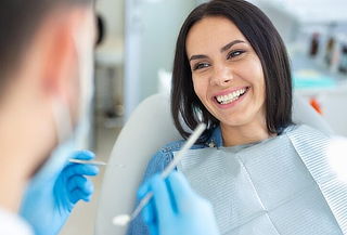 Limpieza + Blanqueamiento + Eliminación de Caries y Más