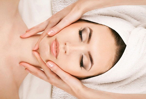 Drenaje Linfático + Mascarilla Desintoxicante 