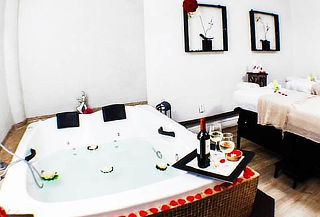 3 Horas Spa VIP Pareja: Jacuzzi, Decoración y Vino, Polanco 3 Horas Spa VIP Pareja: Jacuzzi, Decoración y Vino, Polanco