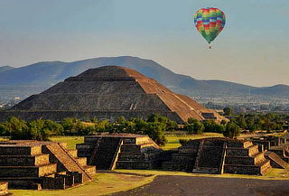 Relámpago: Vuelo en Globo sobre Teotihuacán para 1 ó 2