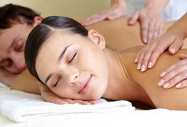 Day Spa 2 Horas: Masaje y más para 2 personas + REGALO