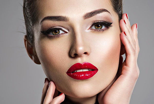 Microblading 6D + Delineado de Ojos o Labios ¡Belle Femme! 