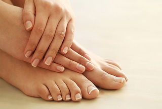 2x1 Acripie con gelish + manicura con gelish a 2 tonos.