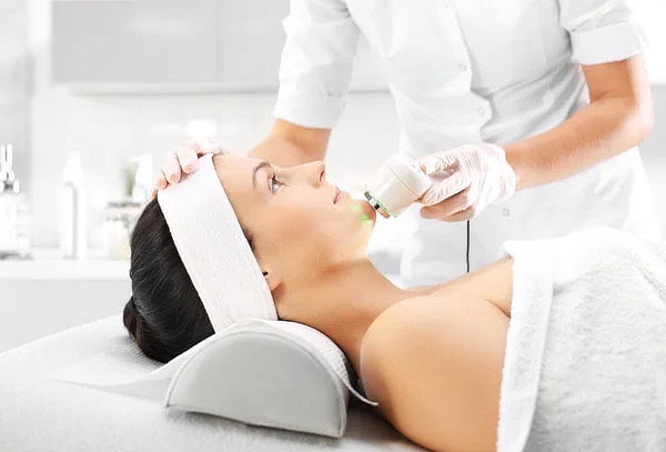 ¡Rejuvenecimiento Facial con Radiofrecuencia!