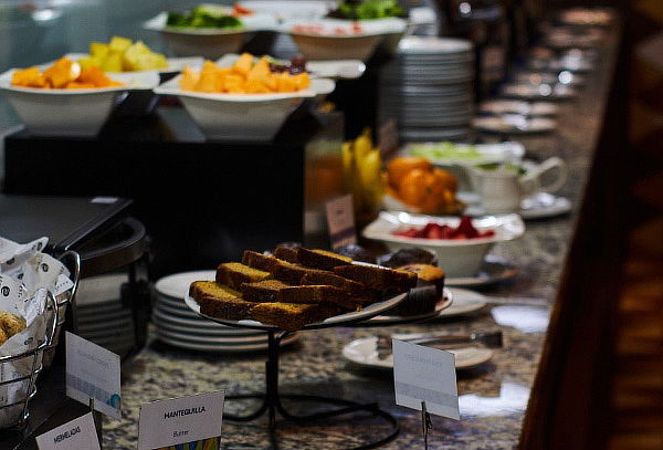 Desayuno buffet de Lunes a Domingos-Hotel Estelar | Cuponatic