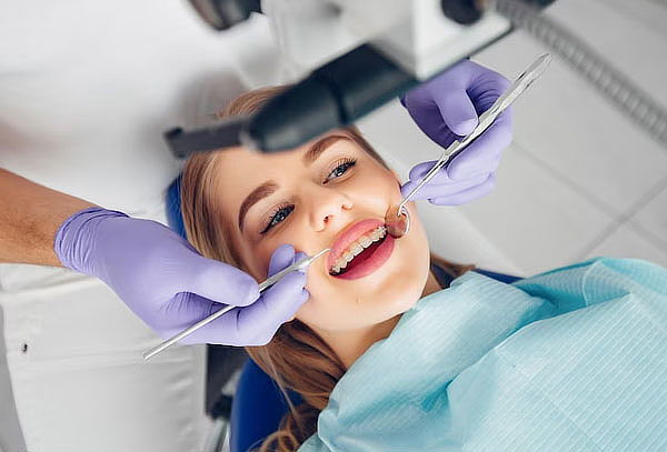 Limpieza Dental para Dientes más Relucientes - Stardent