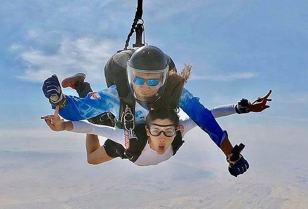 ¡Salto Desde Avión en Vuelo con Instructor de Paracaidismo!