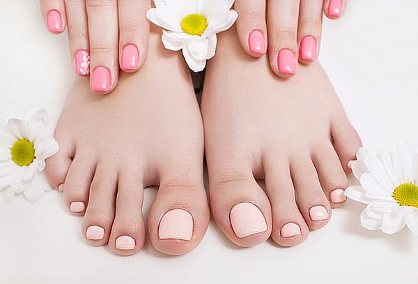 Manicure y Pedicure Gel Color + Hidratación