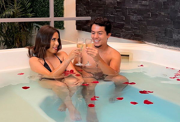 Love para Pareja 2 Horas de Jacuzzi Con Hidromasaje y Más