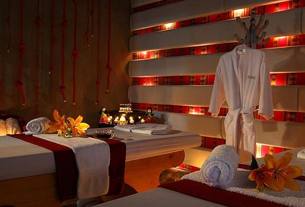 Hora de Spa + Facial  en Murukas Spa Hotel Los Delfines