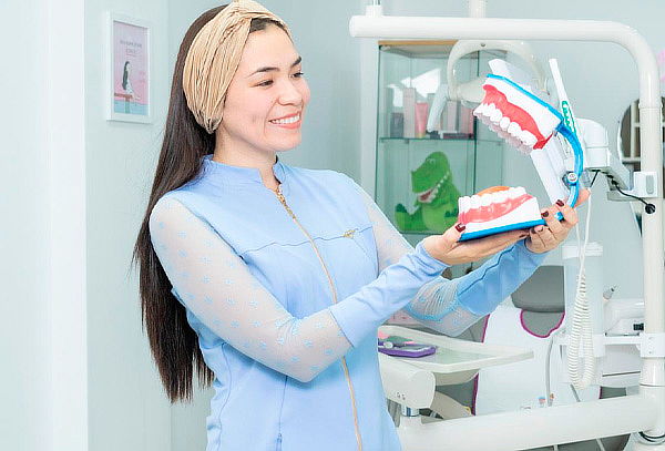 Blanqueamiento Dental + Profilaxis + Fluorización y Más