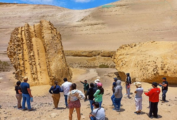 Cañon de los Perdidos y Buggies en Huacachina