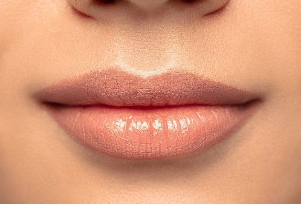 Neutralización de labios