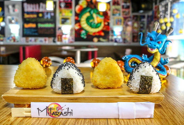 Disfruta de 10 Cortes de Makis + 1 Sopa Ramen 