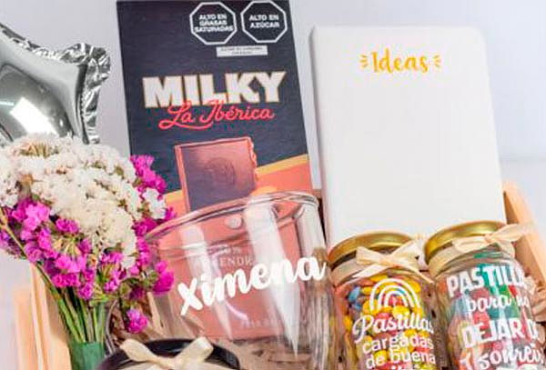 Sorprende con 1 Gift Box de Regalo Personalizable  