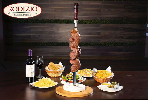 Buffet de Carnes ILIMITADAS + Salad Bar - RODIZIO