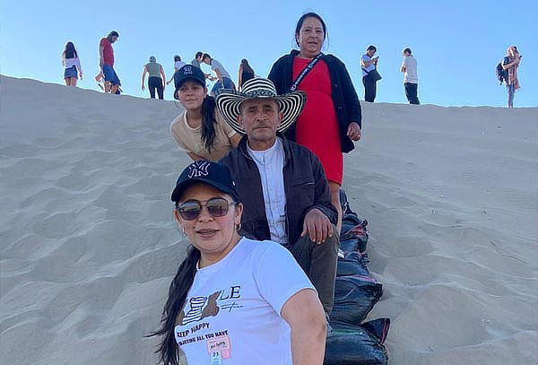 Full Day Paracas Ica + Huacachina + Islas Ballestas y Más 
