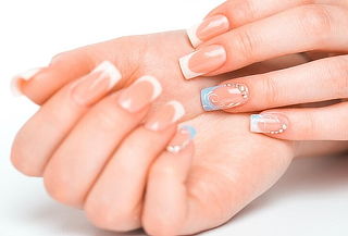 Uñas Acrílicas Babyboomer con uña decorada, pedicure y más