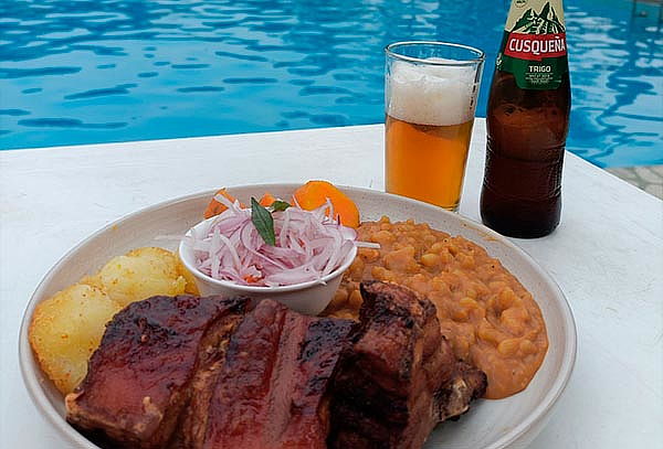 Entrada + Piscina + Plato de Fondo y Mas