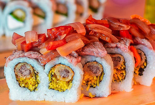 20 Cortes de Makis + 5 Makis Crispy Gratis