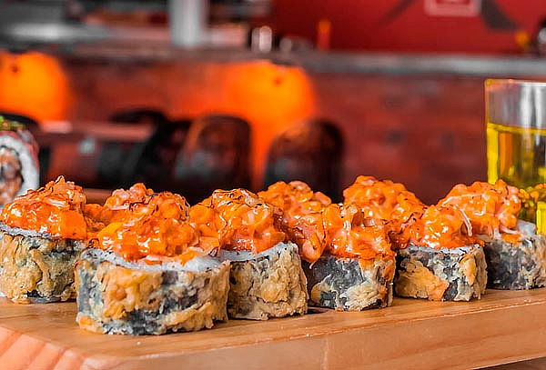 20 Cortes de Makis + 5 Makis Crispy Gratis