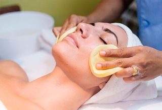 Limpieza Facial + Lifting Pestañas + Planchado Cejas 