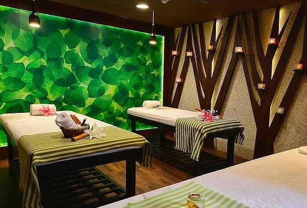 Hora de Spa + Facial  en Murukas Spa Hotel Los Delfines