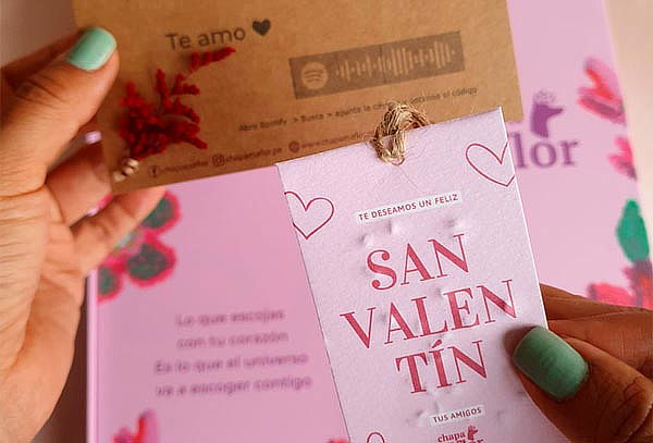 Box Premium: 6 Rosas + Tarjeta Personalizada 