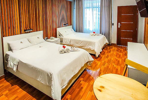 1 o 2 Noches + Desayunos + Piscina y Más en Hotel La Fogata 