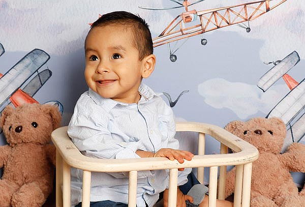 Fotos Kids: 4 Digitales + Impresas y Foto Billeteras