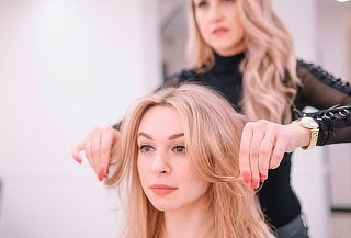 Corte de Cabello Mariposa + Lavado + Cepillado + Serum 
