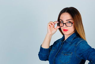 Montura de Diseño + Lunas AR + Medida Computarizada