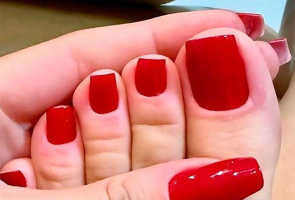 Manicure + Pedicure Gel con Limpieza Expres en Jolie et Sure