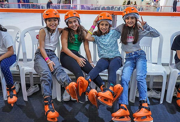 ¡Patinaje en Hielo! 25 Minutos de Diversión Familiar