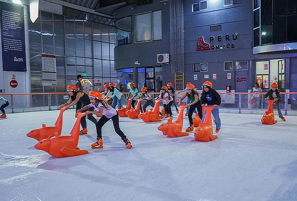 ¡Patinaje en Hielo! 25 Minutos de Diversión Familiar