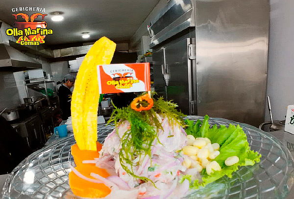 Ceviche de Pescado en la Olla Marina de Comas