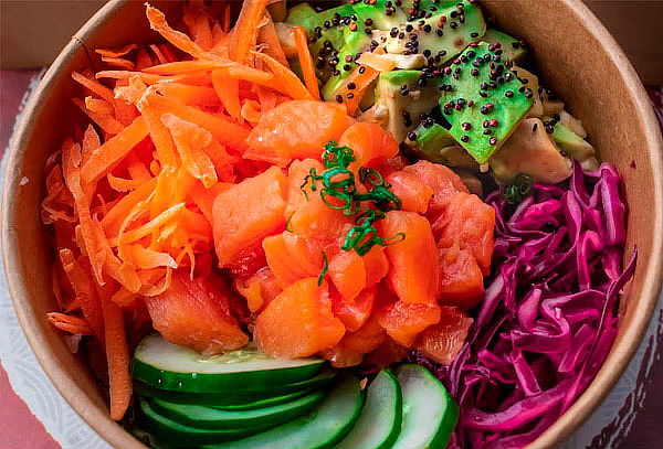 1 Poke Bowl + 1 Bebida a Elección en Oshi Sushi Perú Fusión