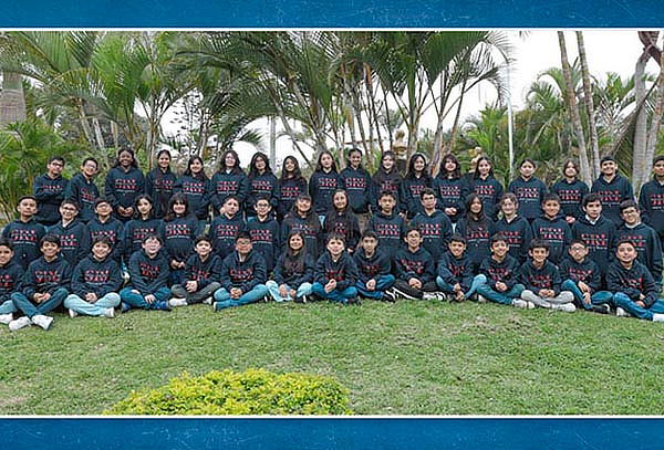Servicio de Fotografía Escolar con Anuario 