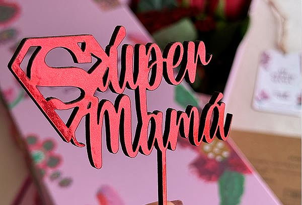 Box Premium Mamá con 6, 9 y 12 Rosas Rosadas y Más 