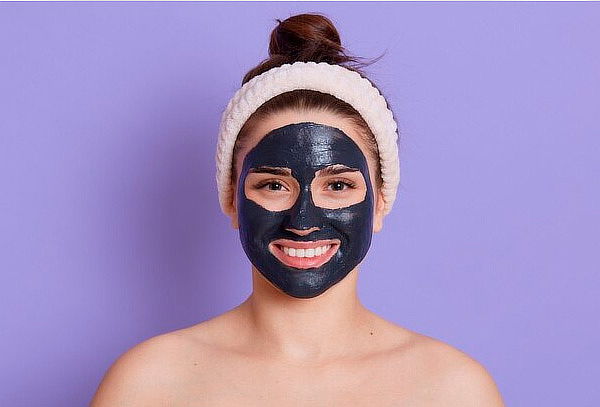 Limpieza Facial Profunda con Extracción + Exfoliación y Más