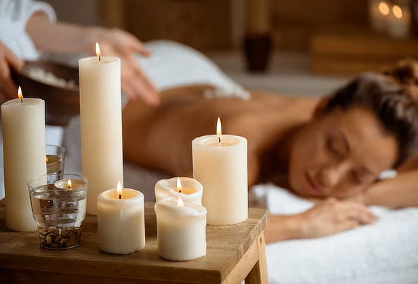 60 Minutos de Masaje a Elección + 35 Minutos de Reflexología