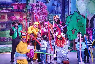 ¡Teatro para niños! Masha y el Oso en la Granja de Zenon 