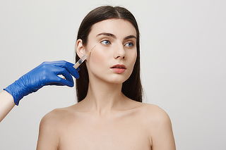 Rejuvenecimiento Facial con Plasma y Células Madre
